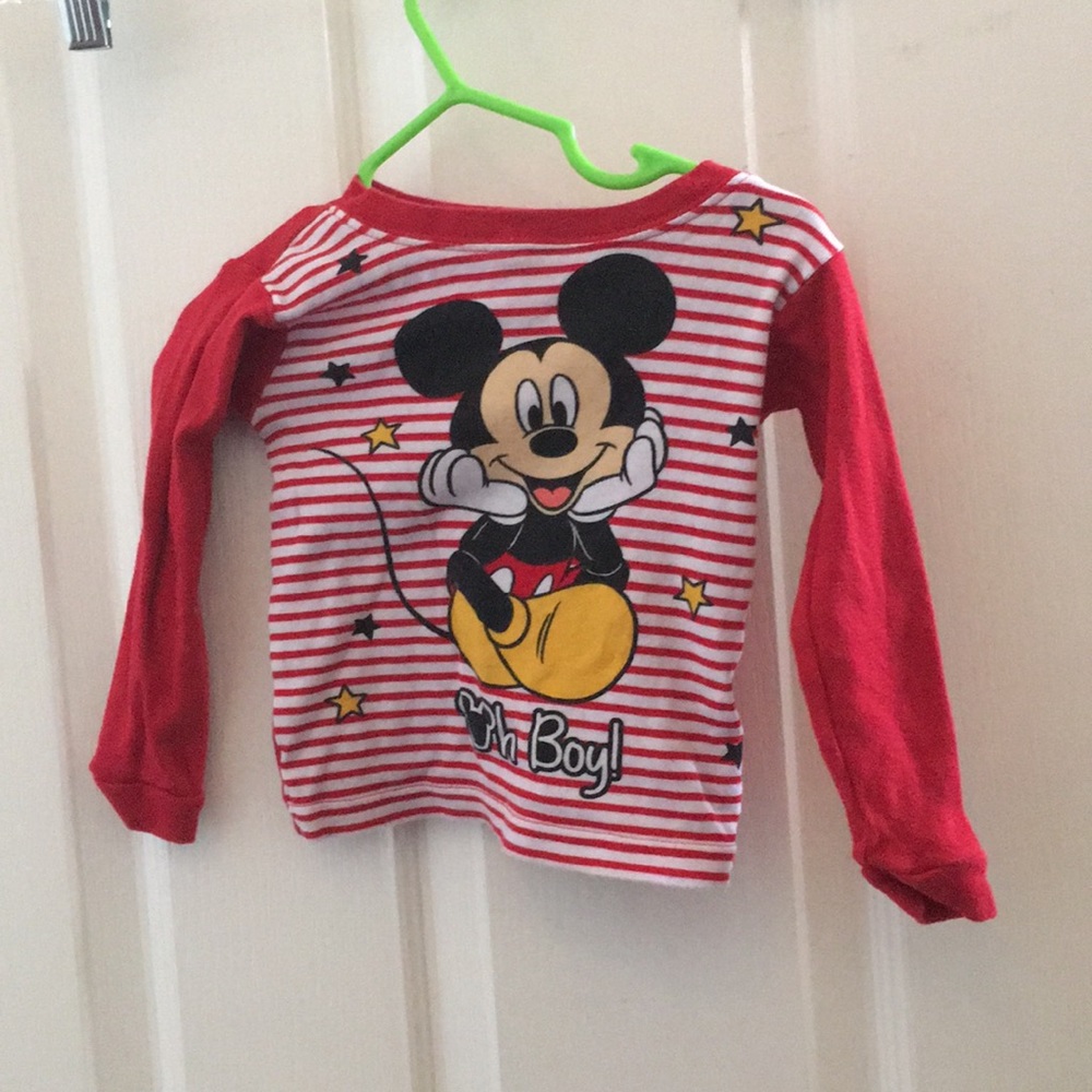 FINAL MARKDOWN Child’s Disney baby Sleep Top (24M)